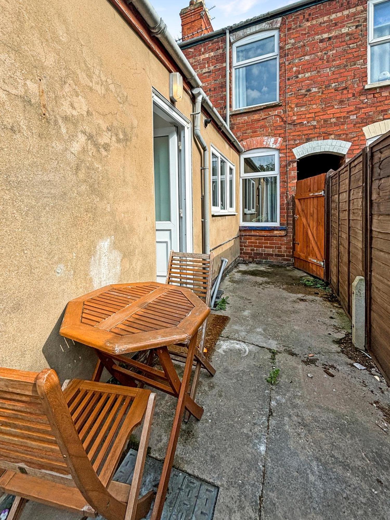 Amaya One -3 Bedroom Townhouse - With Garden - Close To Town Centre - Sleeps 7 Grantham Zewnętrze zdjęcie